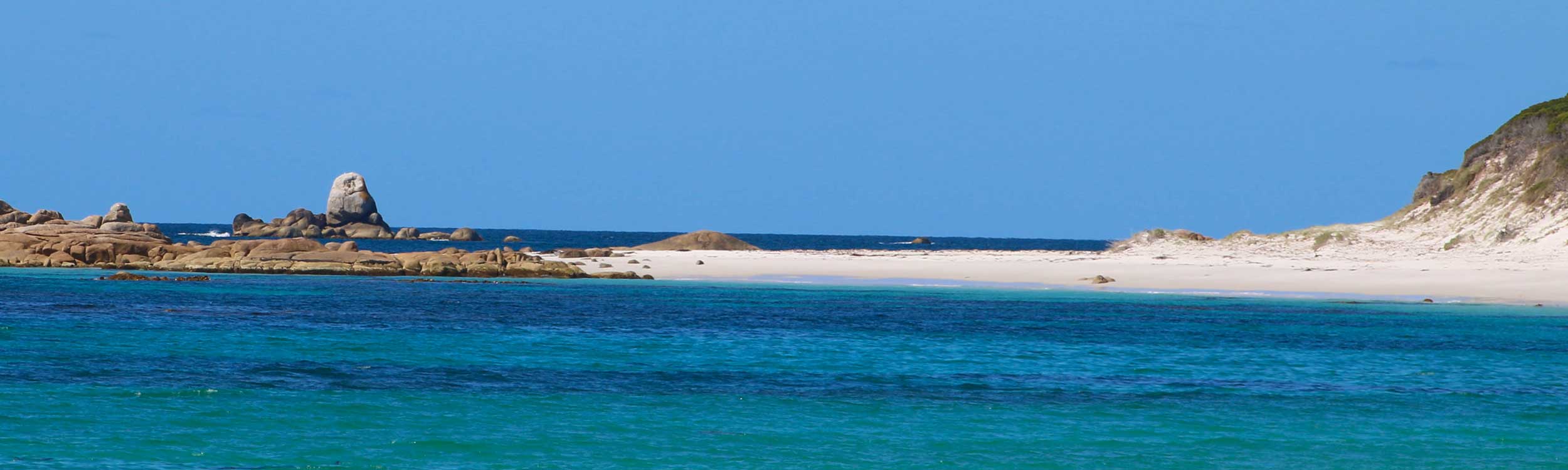 Mt William Coastline. - turquoise ocean & white beaches